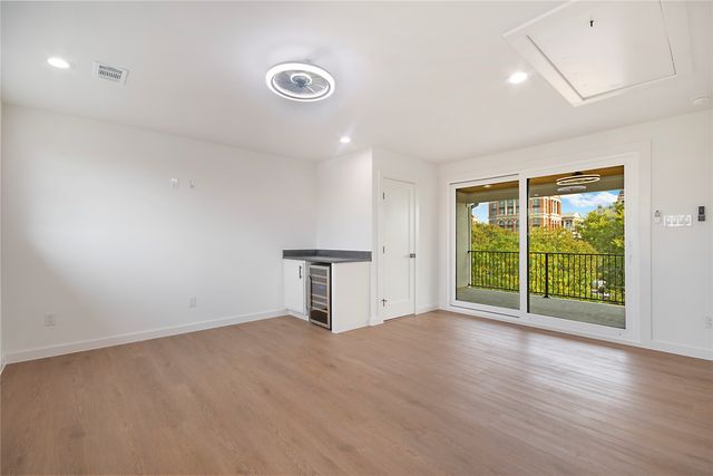 2428 Douglas Avenue, Dallas, TX 75219