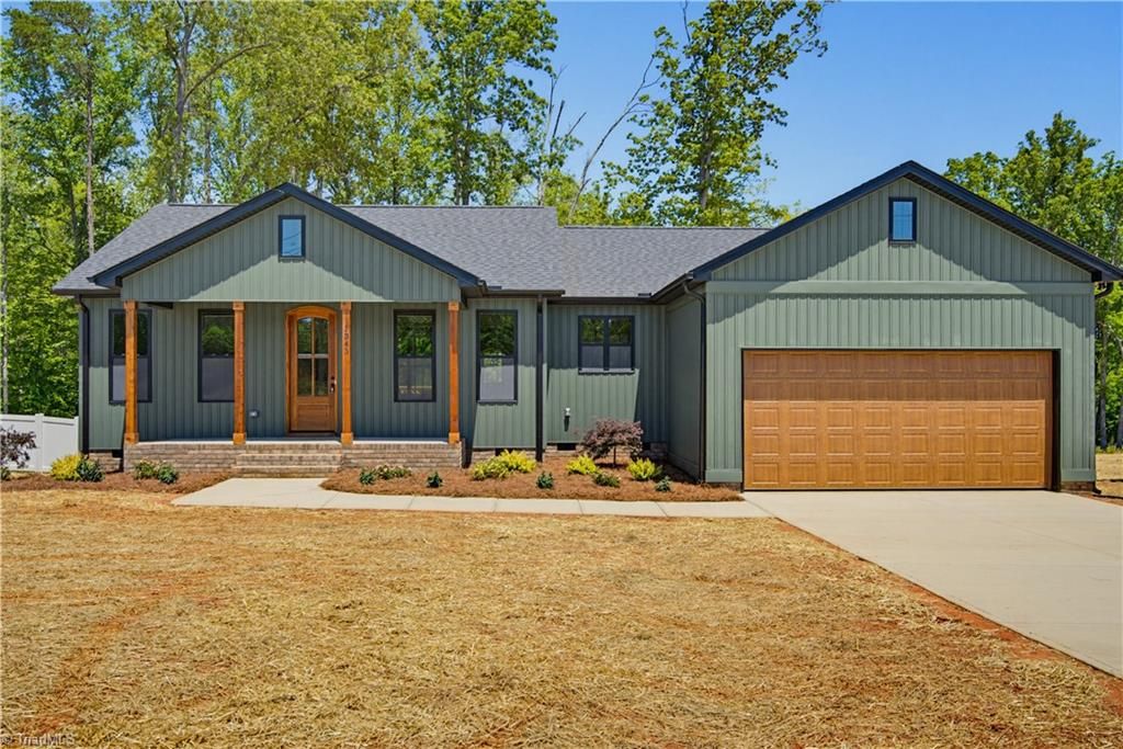 1343 Simpson Road, Stokesdale, NC 27357