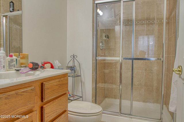 32 Winkle Court, Whiting, NJ 08759