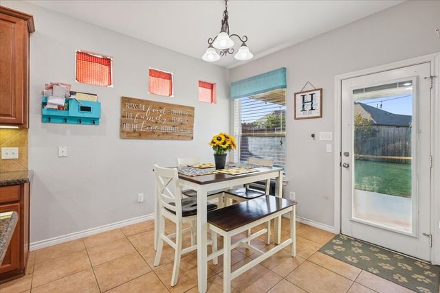 868 Valley Ridge Road, Burleson, TX 76028