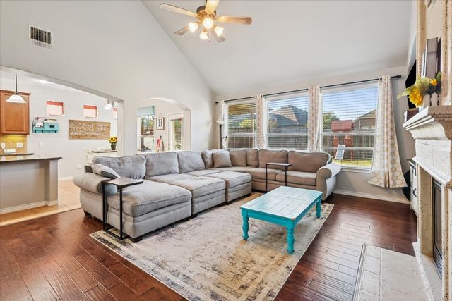 868 Valley Ridge Road, Burleson, TX 76028