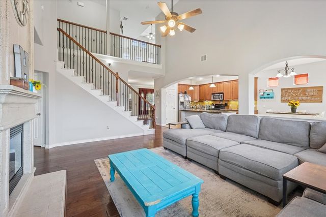 868 Valley Ridge Road, Burleson, TX 76028