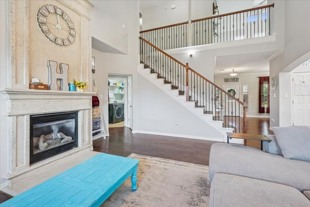 868 Valley Ridge Road, Burleson, TX 76028