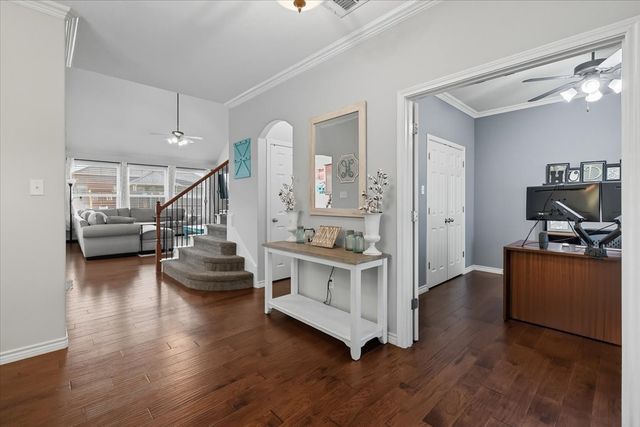 868 Valley Ridge Road, Burleson, TX 76028