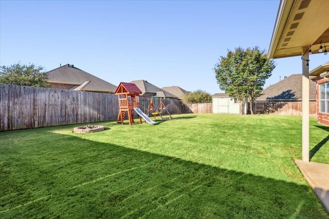 868 Valley Ridge Road, Burleson, TX 76028