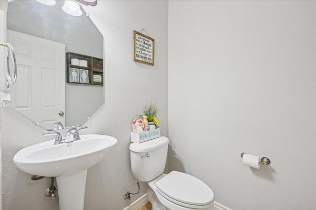 868 Valley Ridge Road, Burleson, TX 76028