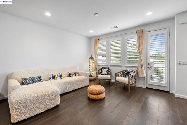 3832 Camino Loop, Dublin, CA 94568