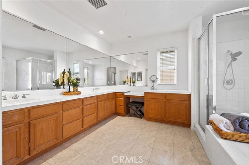 9 Preston, Irvine, CA 92618