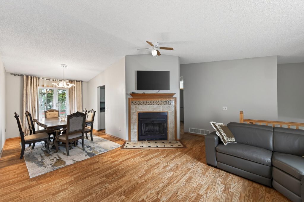 1124 Meadowwood Drive, Brooklyn Park, MN 55444 — photo 4