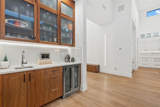 1429 WESTBROOK DRIVE, Sarasota, FL 34231