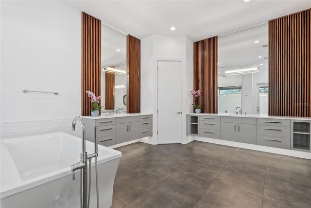 1429 WESTBROOK DRIVE, Sarasota, FL 34231