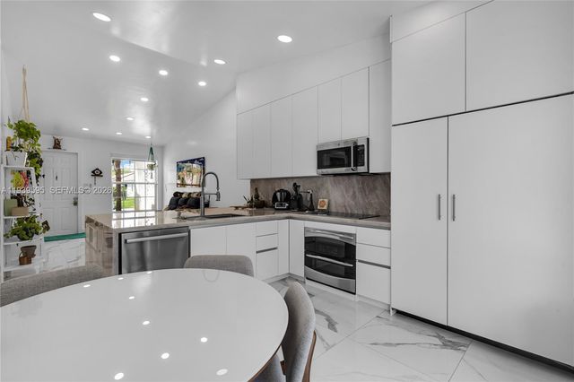 18801 SW 25th Court, Miramar, FL 33029
