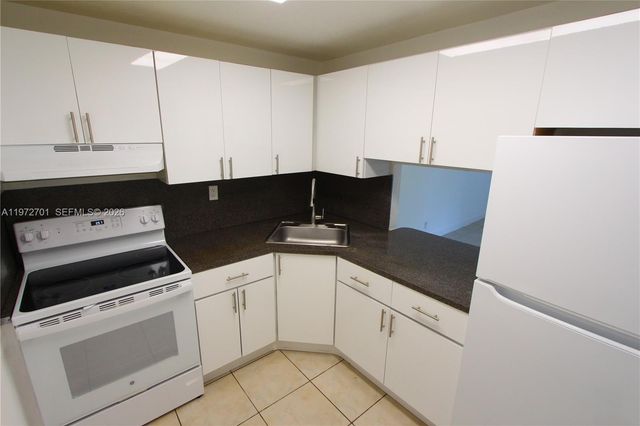 801 NW 47th Ave 121W, Miami, FL 33126