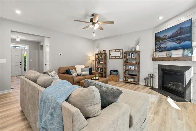 8530 Scenic Ridge Way, Ball Ground, GA 30107