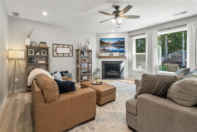 8530 Scenic Ridge Way, Ball Ground, GA 30107