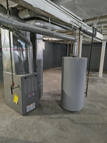 1560 6th Street, Muskegon, MI 49441