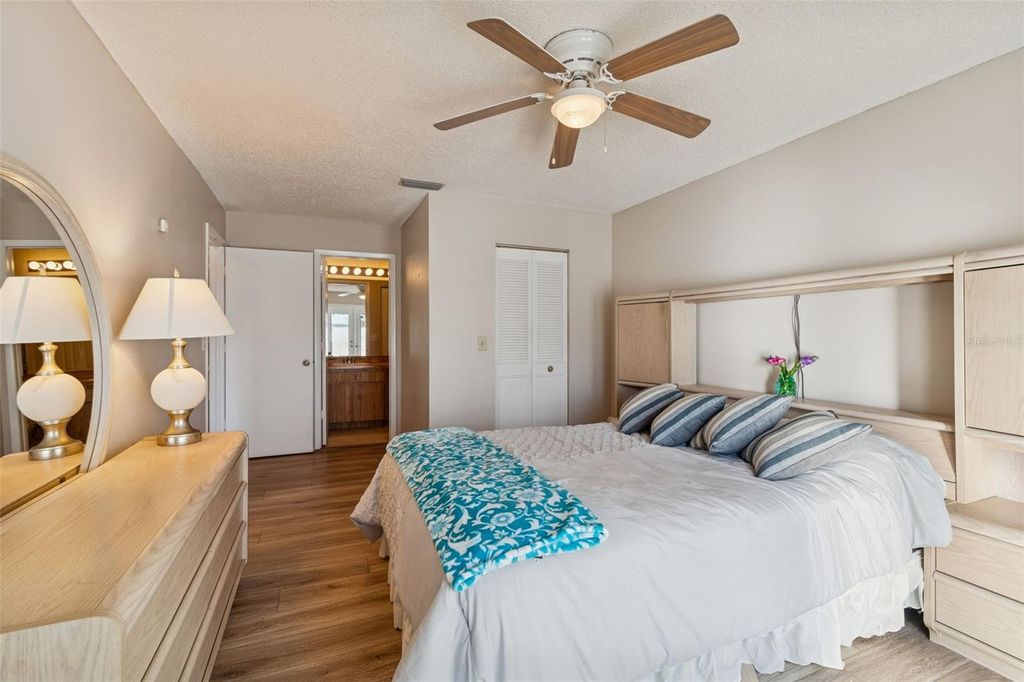 Image 20 of property listing at 3766 EL CAMINO COURT, Largo, FL 33771