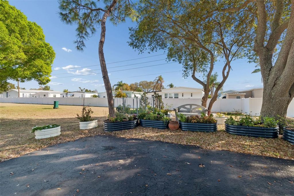 Image 42 of property listing at 3766 EL CAMINO COURT, Largo, FL 33771