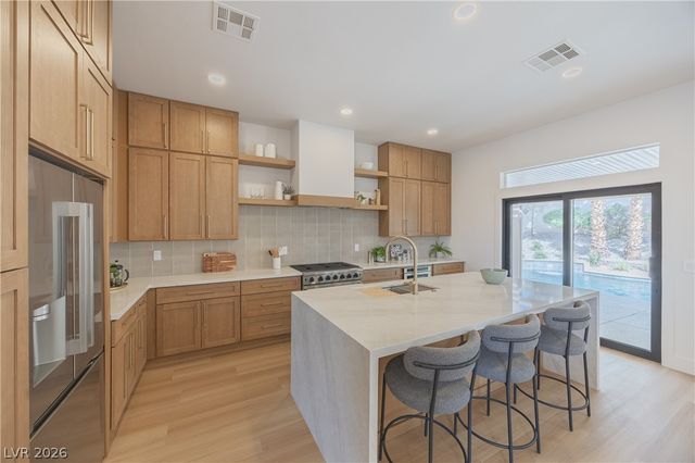 2516 Silver Beach Drive, Henderson, NV 89052