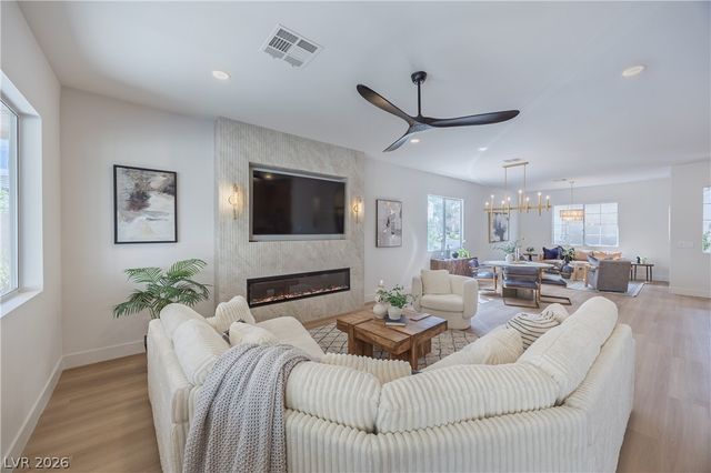 2516 Silver Beach Drive, Henderson, NV 89052