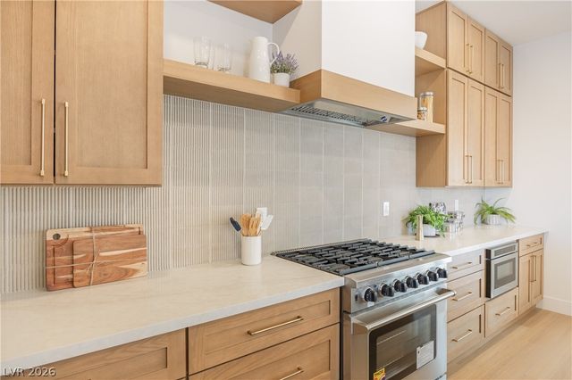 2516 Silver Beach Drive, Henderson, NV 89052