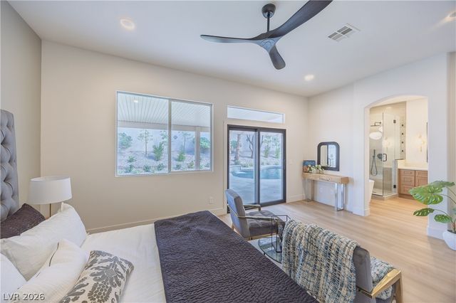 2516 Silver Beach Drive, Henderson, NV 89052