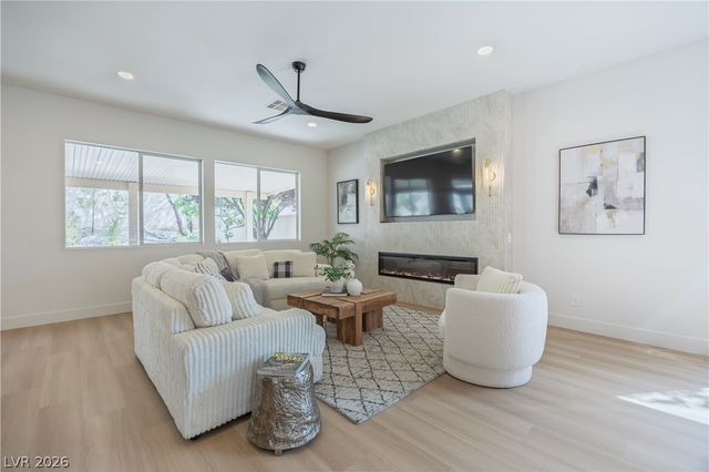 2516 Silver Beach Drive, Henderson, NV 89052