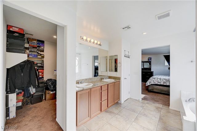 131 Red Sandstone Avenue, North Las Vegas, NV 89031