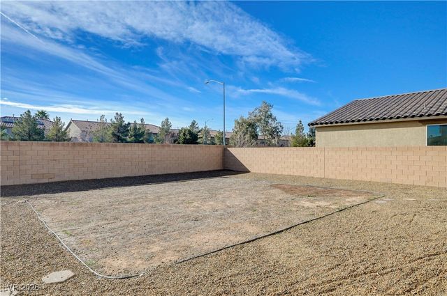 131 Red Sandstone Avenue, North Las Vegas, NV 89031