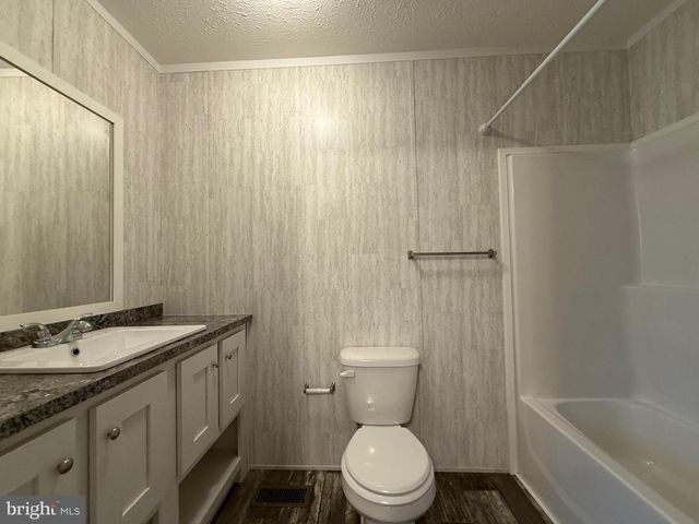 68 ASHWOOD LN, Phoenixville, PA 19460