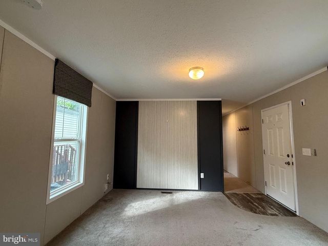 68 ASHWOOD LN, Phoenixville, PA 19460