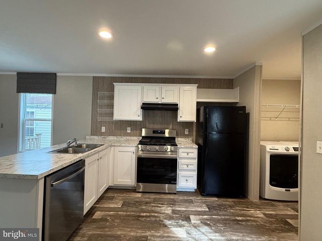 68 ASHWOOD LN, Phoenixville, PA 19460