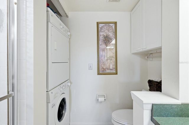 823 WEXFORD BOULEVARD 823, Venice, FL 34293