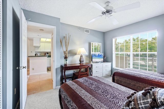 823 WEXFORD BOULEVARD 823, Venice, FL 34293