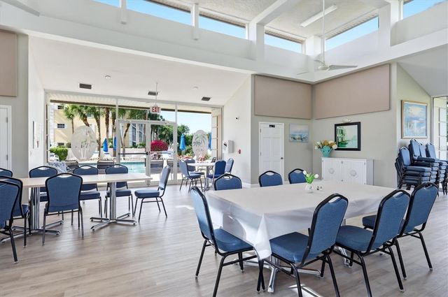 823 WEXFORD BOULEVARD 823, Venice, FL 34293