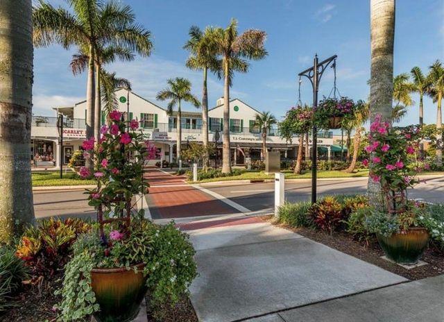 823 WEXFORD BOULEVARD 823, Venice, FL 34293