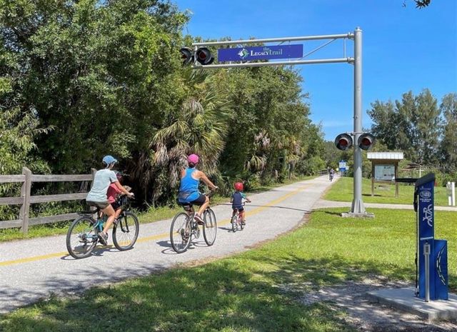 823 WEXFORD BOULEVARD 823, Venice, FL 34293