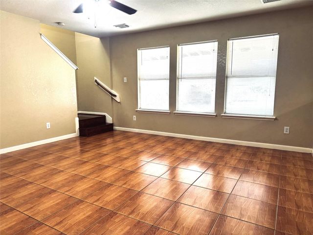 15711 Western Skies Drive, Houston, TX 77086