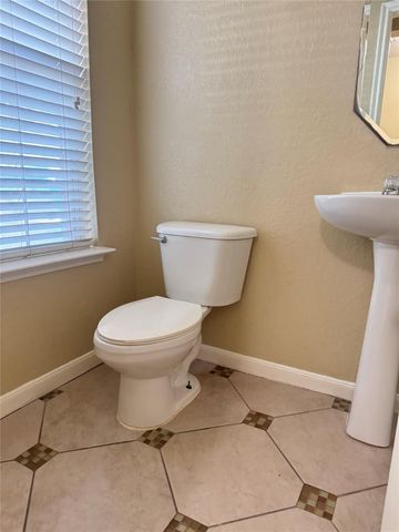 15711 Western Skies Drive, Houston, TX 77086