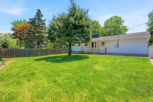 1532 NORTH ROAD, Green Bay, WI 54313