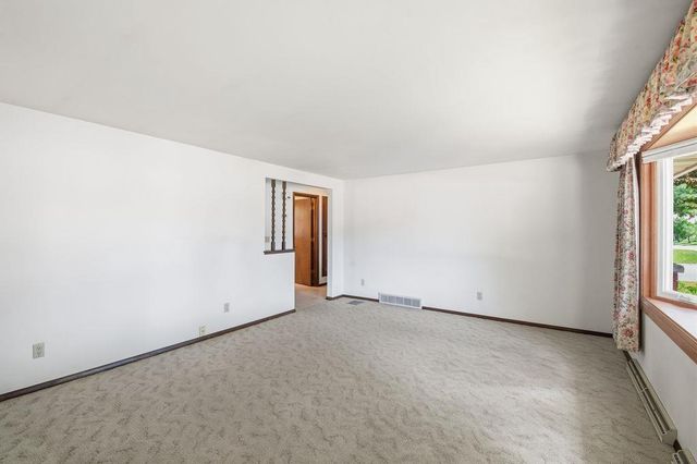 1532 NORTH ROAD, Green Bay, WI 54313