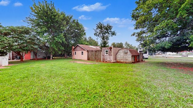 801 Tiny Town Rd, Clarksville, TN 37042