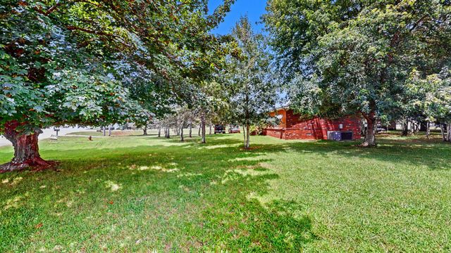801 Tiny Town Rd, Clarksville, TN 37042