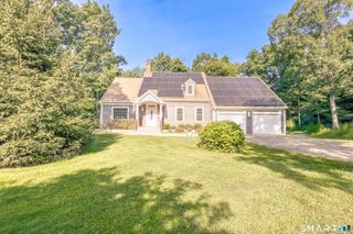 14 North Branch Road, Newtown, CT 06470