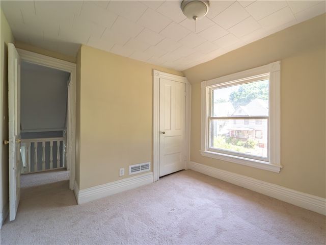 17 Peck Street, Rochester, NY 14609