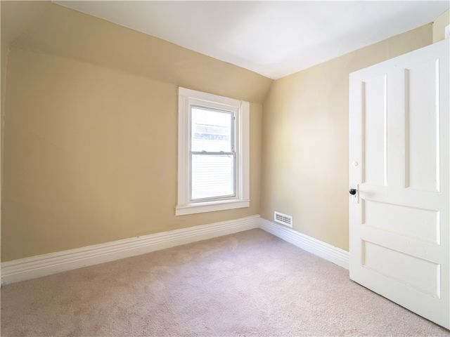 17 Peck Street, Rochester, NY 14609
