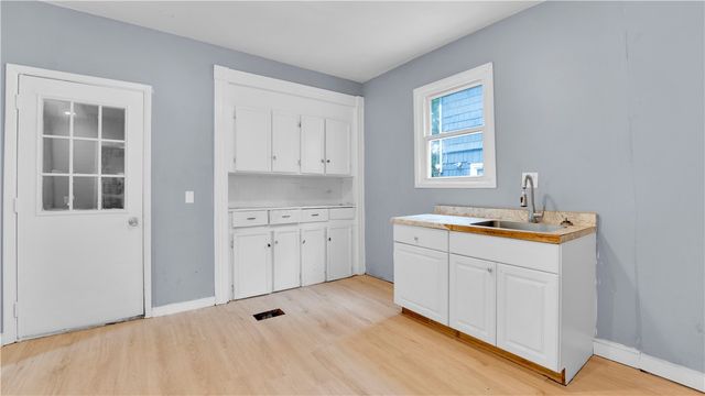 17 Peck Street, Rochester, NY 14609