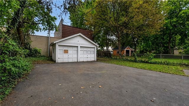 17 Peck Street, Rochester, NY 14609