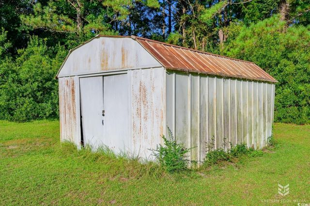 3108 Clemmons Rd., Loris, SC 29569