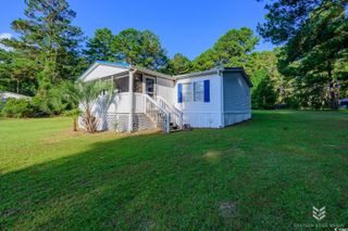 3108 Clemmons Rd., Loris, SC 29569